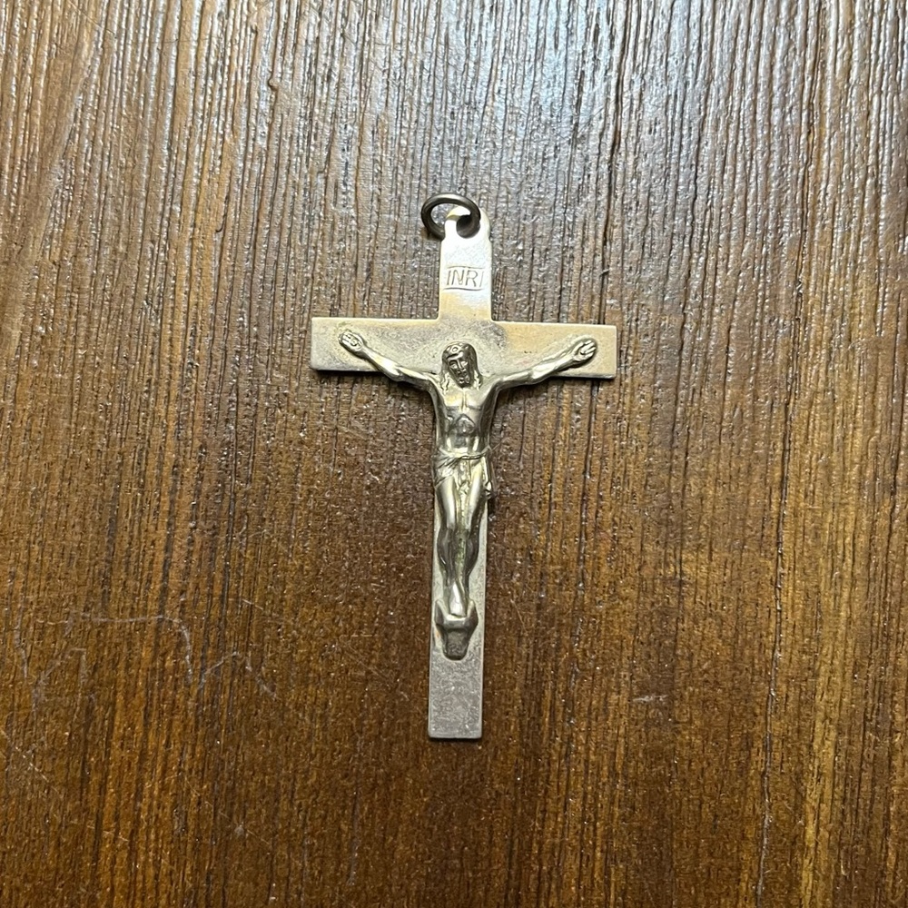 Vintage INRI Crucifix Cross Pendant Necklace“I Am Catholic In Case Of Accident” - Picture 2 of 4